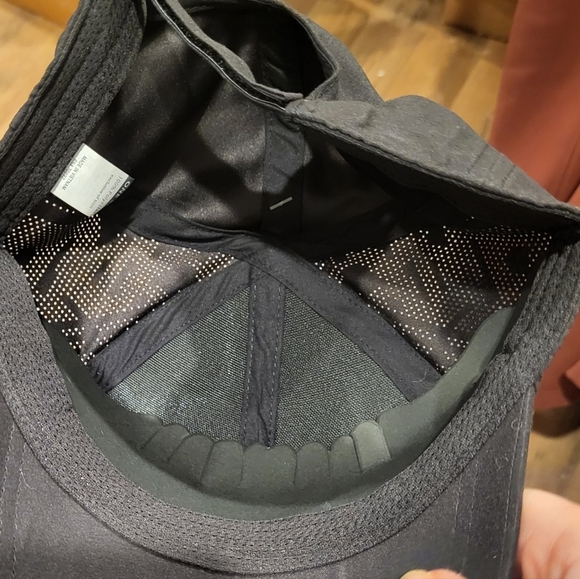 LOT of TWO! Layer 8 Black Performance Running Hat Ball Cap Adjustable Hat NEW! - Picture 5 of 8